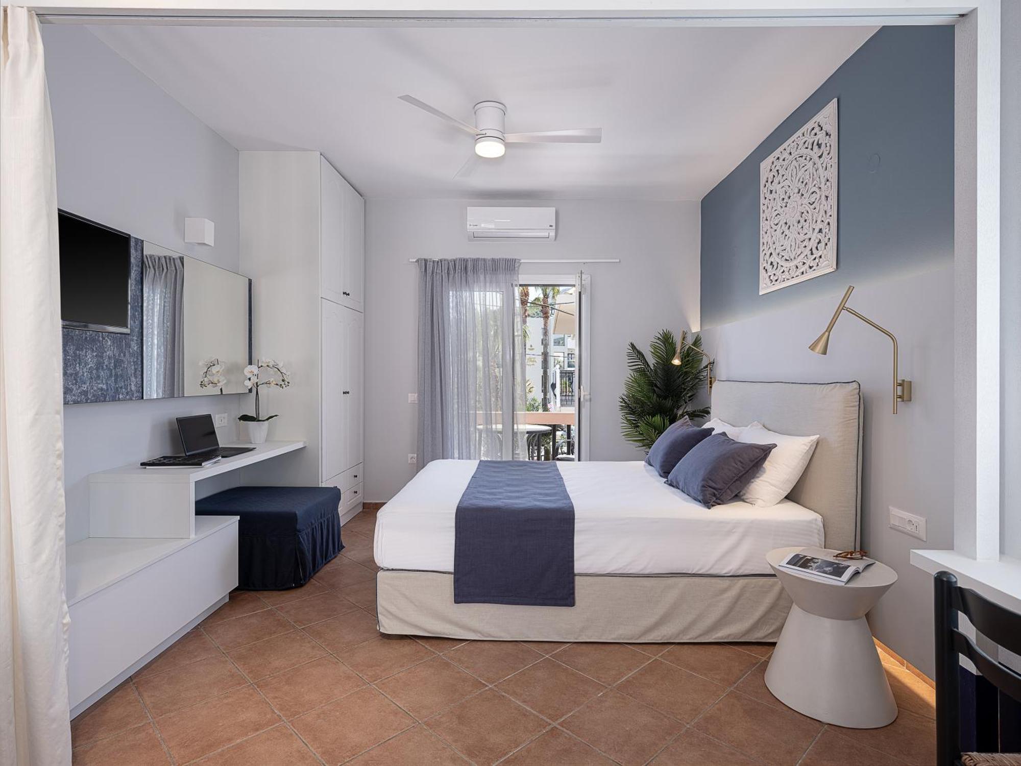 Elena Seafront Luxury Apartments Almirída Ngoại thất bức ảnh